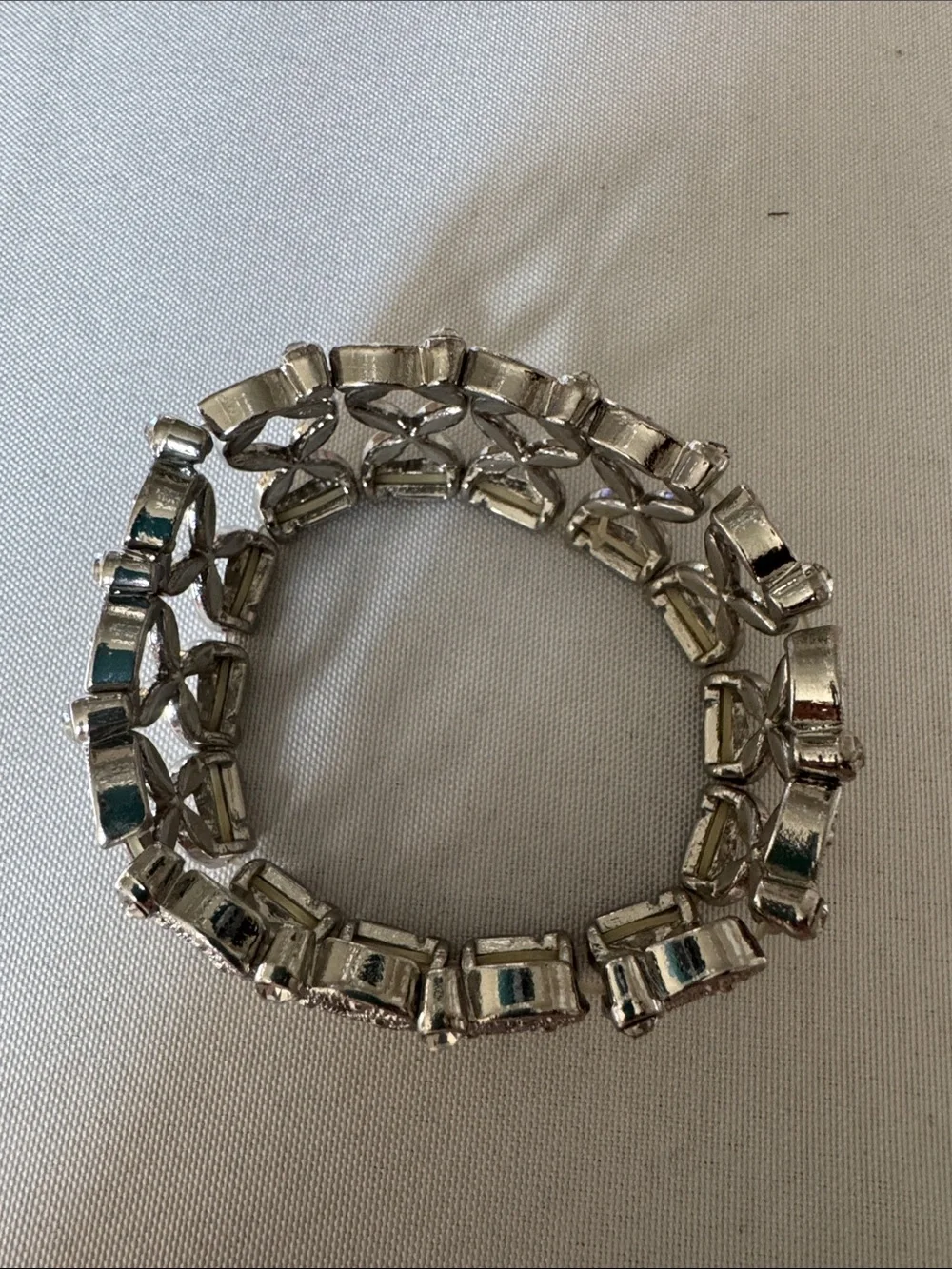 Silver Tone Women's Lattice Bracelet - Elegant Silver Link Design